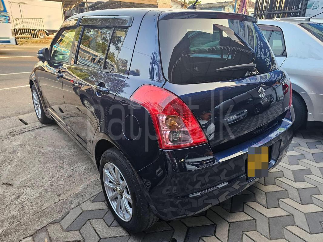 Advertisement image 4