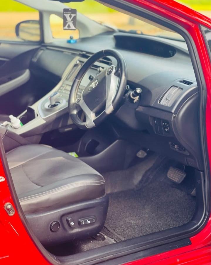 Toyota Prius 2012 - Used Car sale in Sri Lanka - patpat.lk