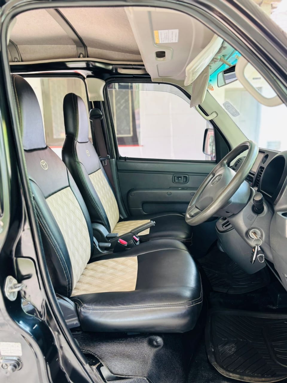 Toyota Pixis 2013 - Used Van sale in Sri Lanka - patpat.lk