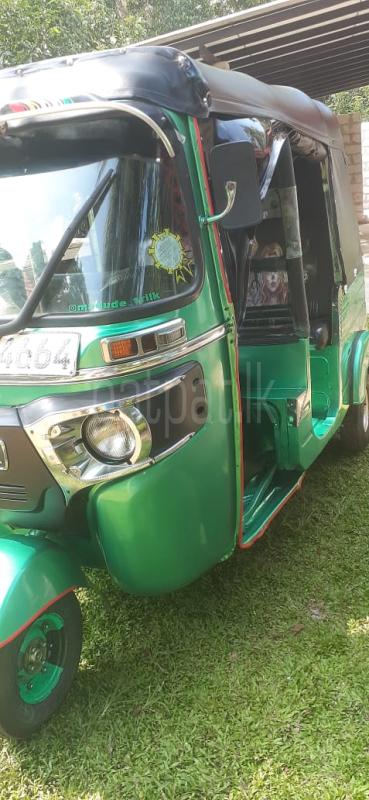 Bajaj Three Wheel 2015 - பயன்படுத்தப்பட்டது முச்சக்கர வண்டி sale in Sri Lanka - patpat.lk