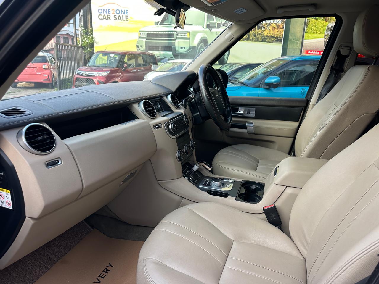 Land Rover Discovery 2015 - Used SUV sale in Sri Lanka - patpat.lk