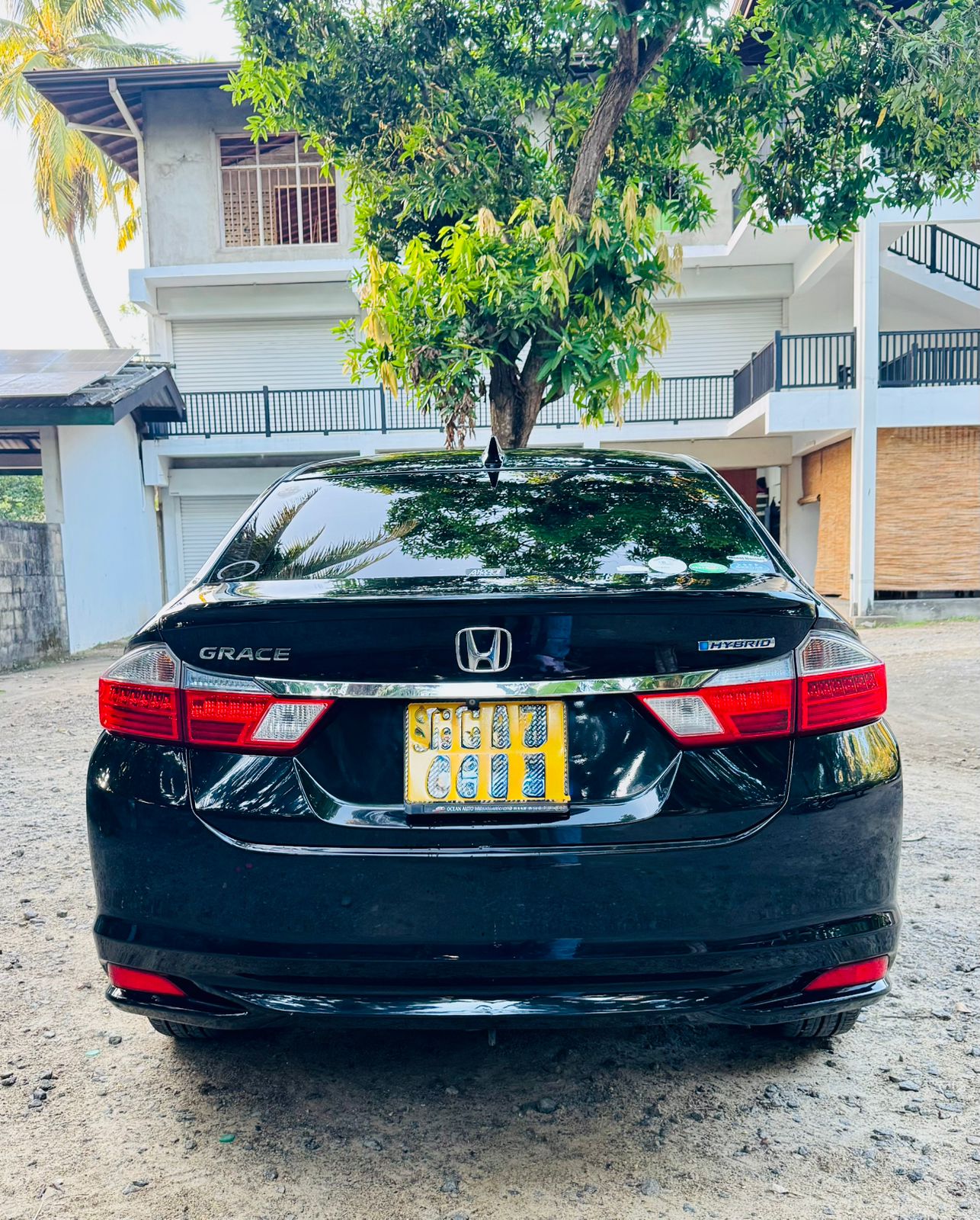 Honda Grace 2016 - பயன்படுத்தப்பட்டது கார் sale in Sri Lanka - patpat.lk
