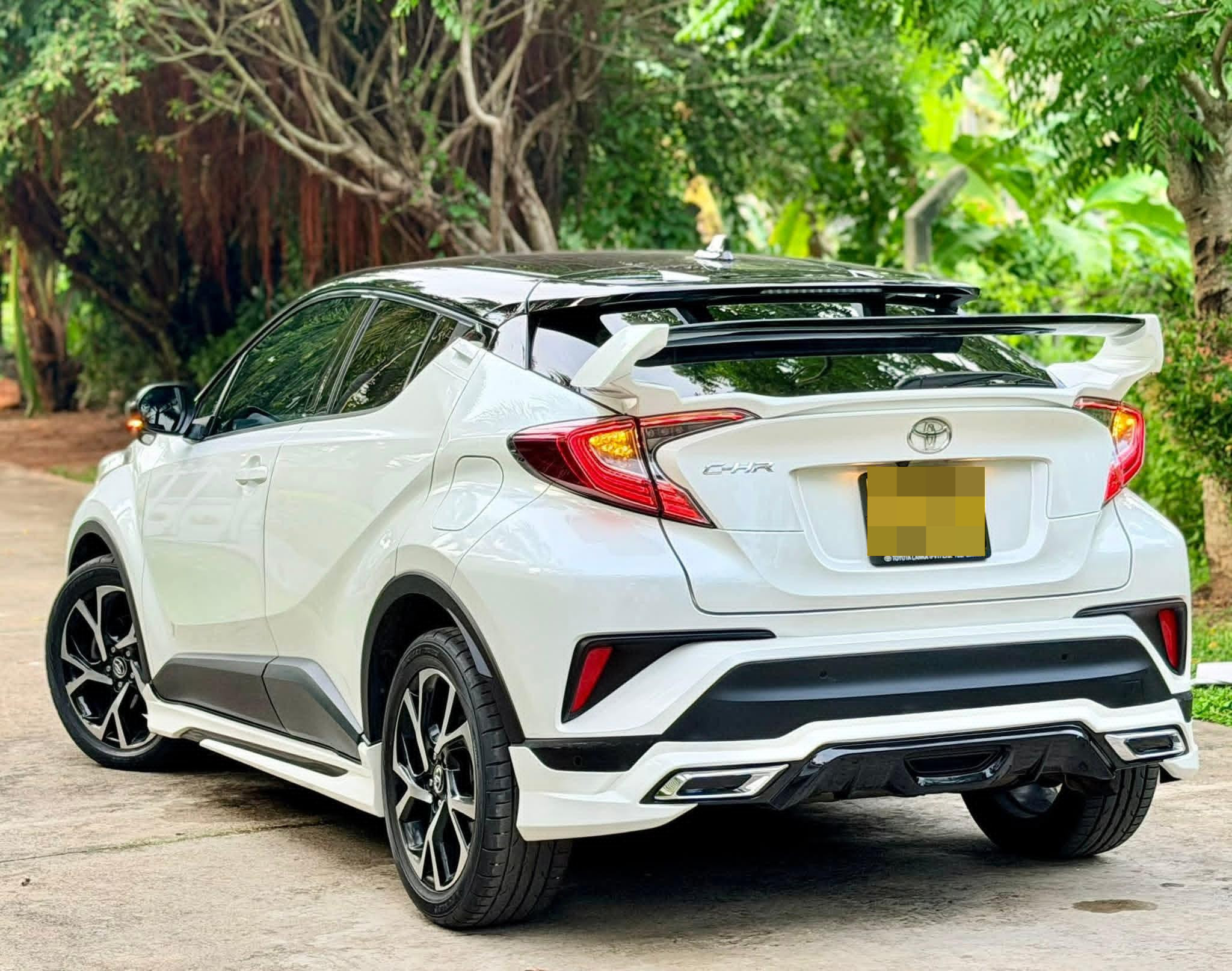 Toyota CHR 2018 - பயன்படுத்தப்பட்டது SUV sale in Sri Lanka - patpat.lk