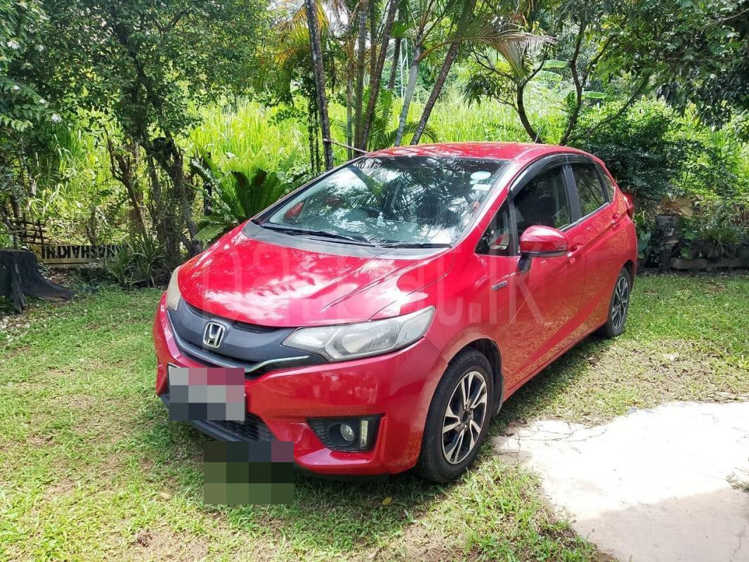 Honda FIT S HYBRID 2014 - பயன்படுத்தப்பட்டது கார் sale in Sri Lanka - patpat.lk