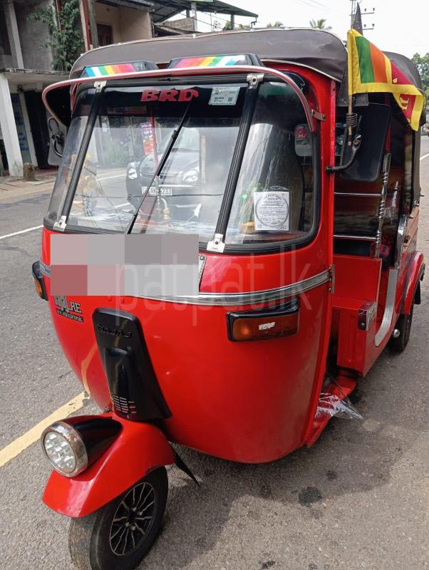 Bajaj Three Wheel 2006 - பயன்படுத்தப்பட்டது முச்சக்கர வண்டி sale in Sri Lanka - patpat.lk