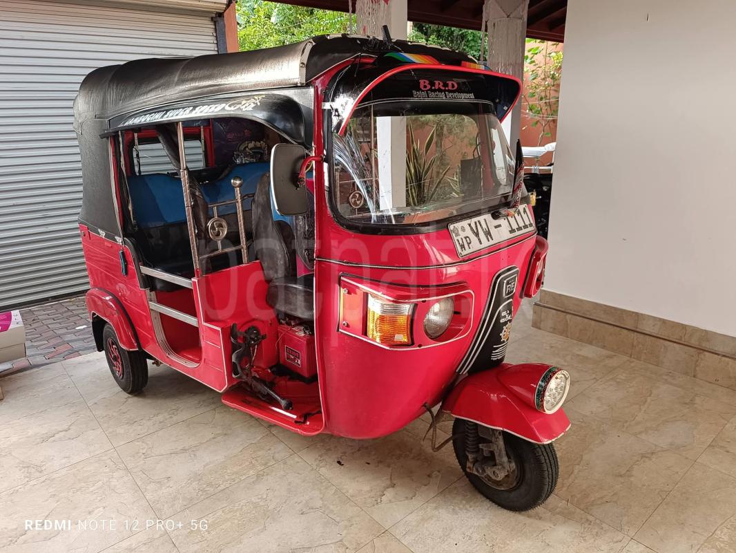 Bajaj 4 stroke 2011 - பயன்படுத்தப்பட்டது முச்சக்கர வண்டி sale in Sri Lanka - patpat.lk