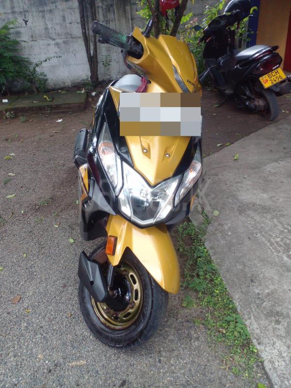 Advertisement image 1