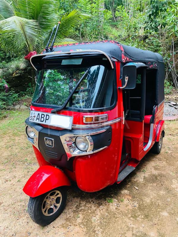 Bajaj Three Wheel 2017 - பயன்படுத்தப்பட்டது முச்சக்கர வண்டி sale in Sri Lanka - patpat.lk