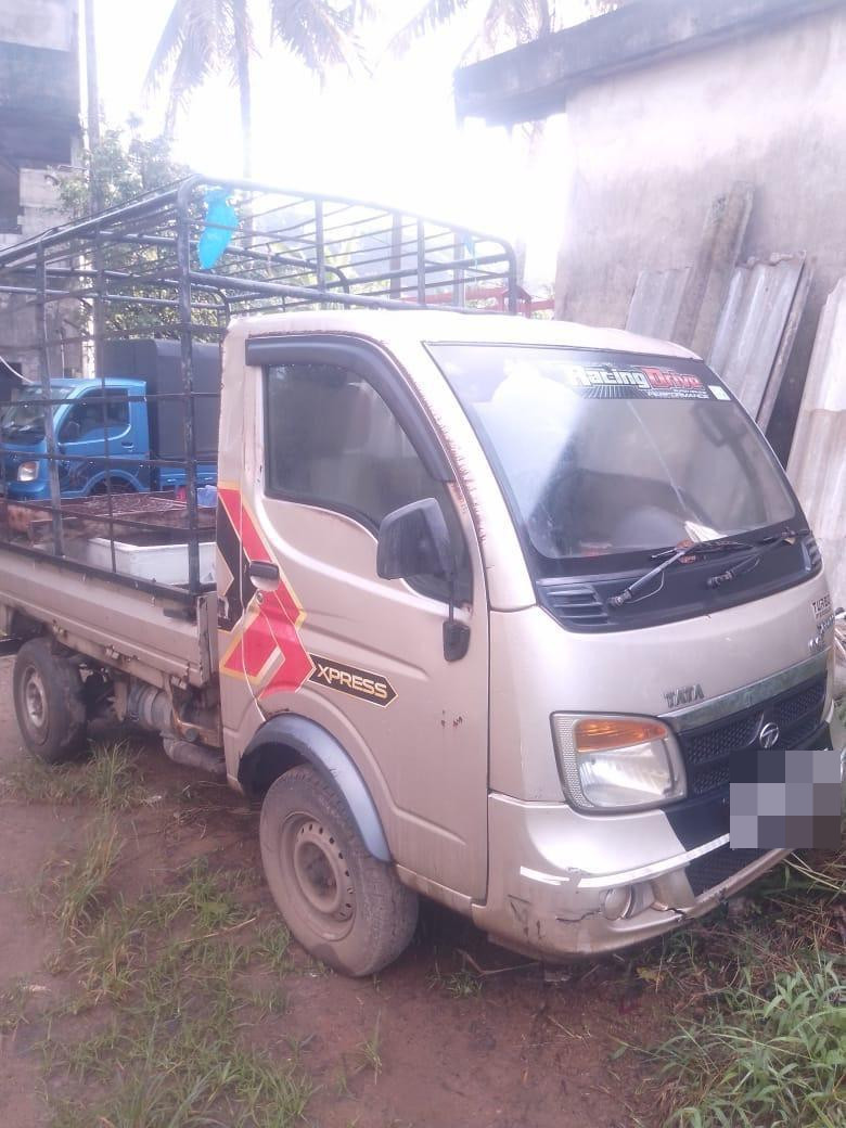 Dimo Lokka 2015 - Used Truck sale in Sri Lanka - patpat.lk