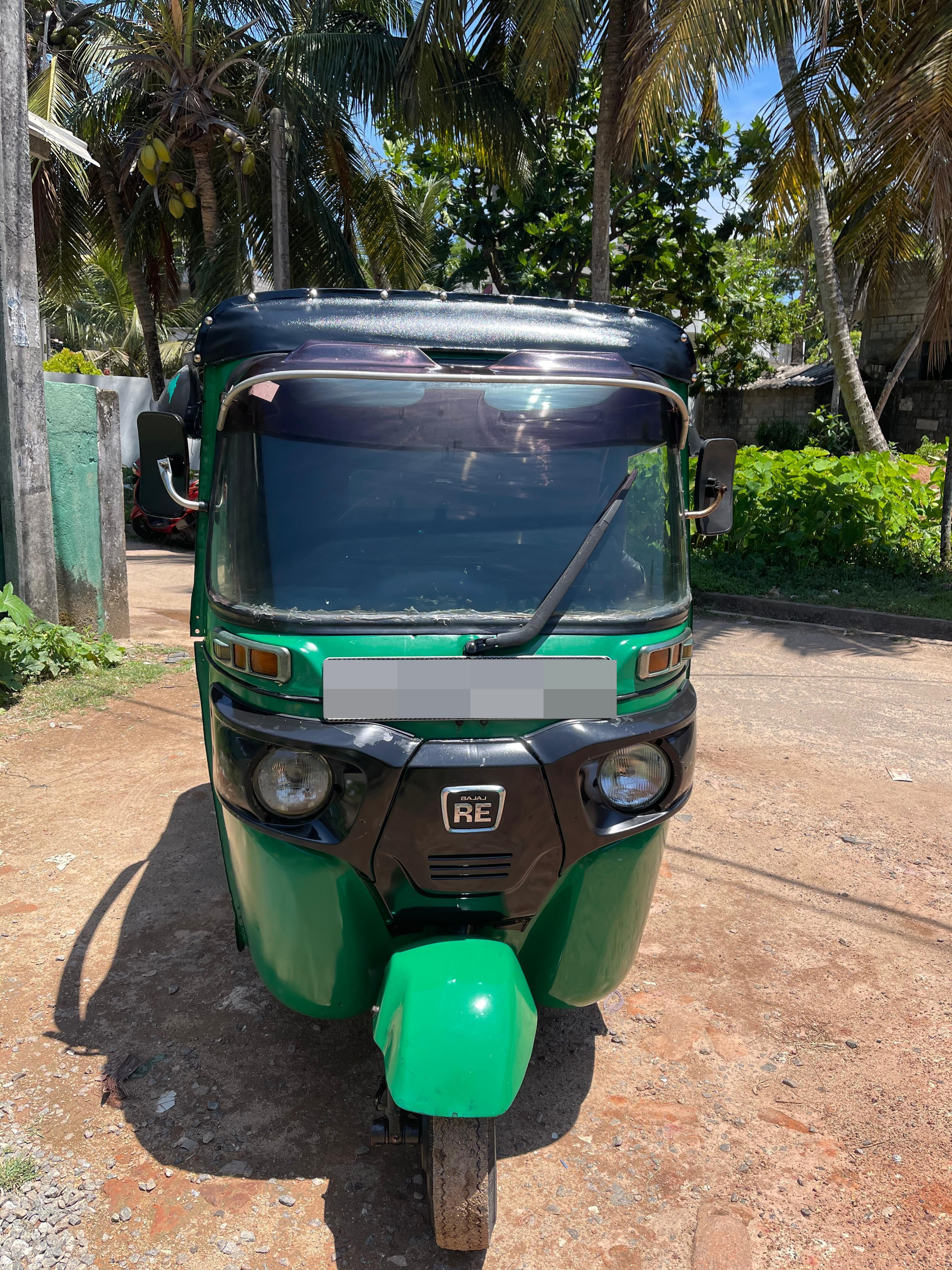 Bajaj Three Wheel 2014 - Used Three wheeler sale in Sri Lanka - patpat.lk