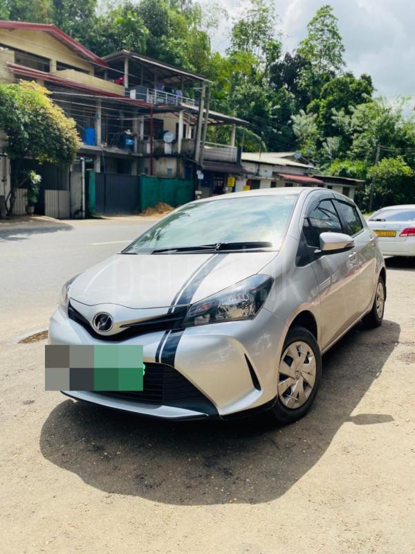 Toyota Vitz 2016 - பயன்படுத்தப்பட்டது கார் sale in Sri Lanka - patpat.lk