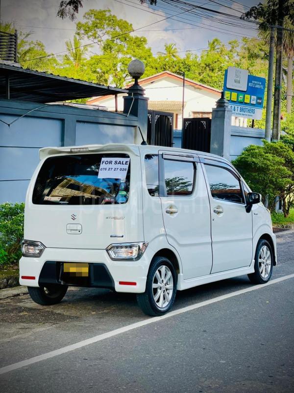 Advertisement image 6