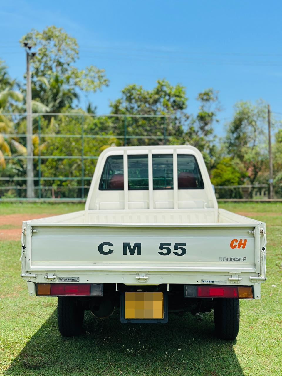Toyota LiteAce 1993 - பயன்படுத்தப்பட்டது டிரக் sale in Sri Lanka - patpat.lk