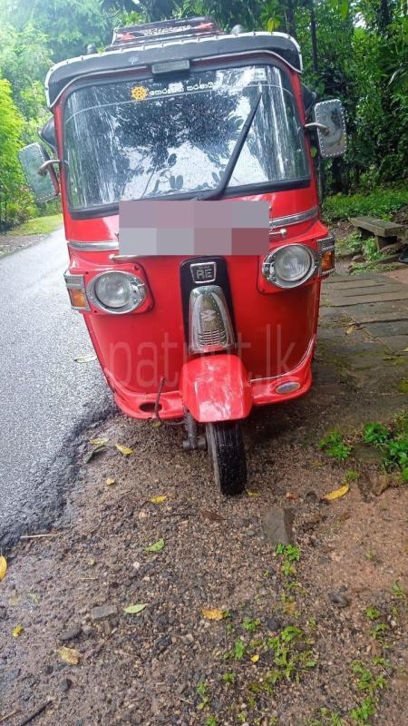 Bajaj 4 stroke 2011 - Used Three wheeler sale in Sri Lanka - patpat.lk