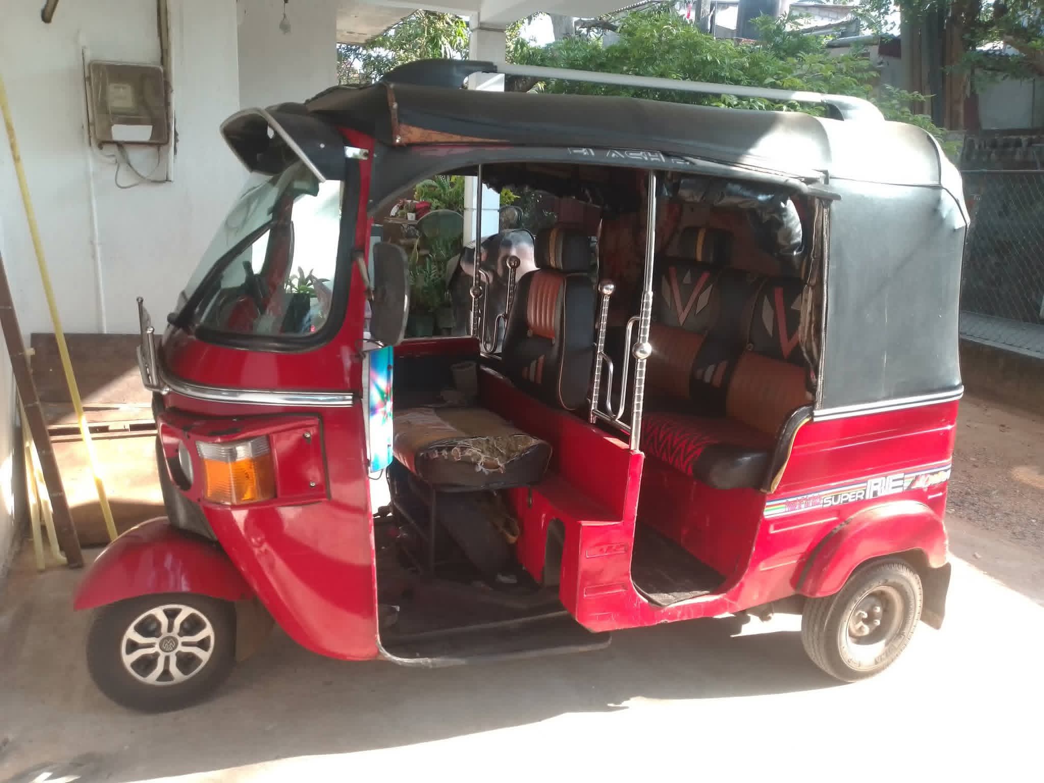 Bajaj Three Wheel 2010 - Used Three wheeler sale in Sri Lanka - patpat.lk