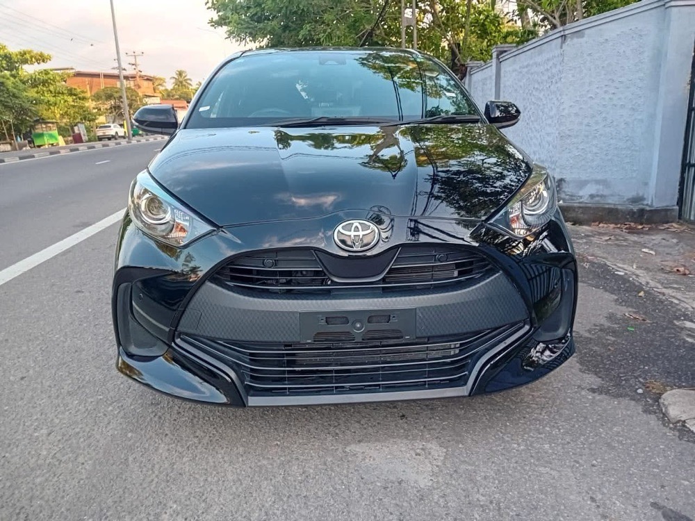 Toyota Yaris 2023 - Reconditioned Car sale in Sri Lanka - patpat.lk