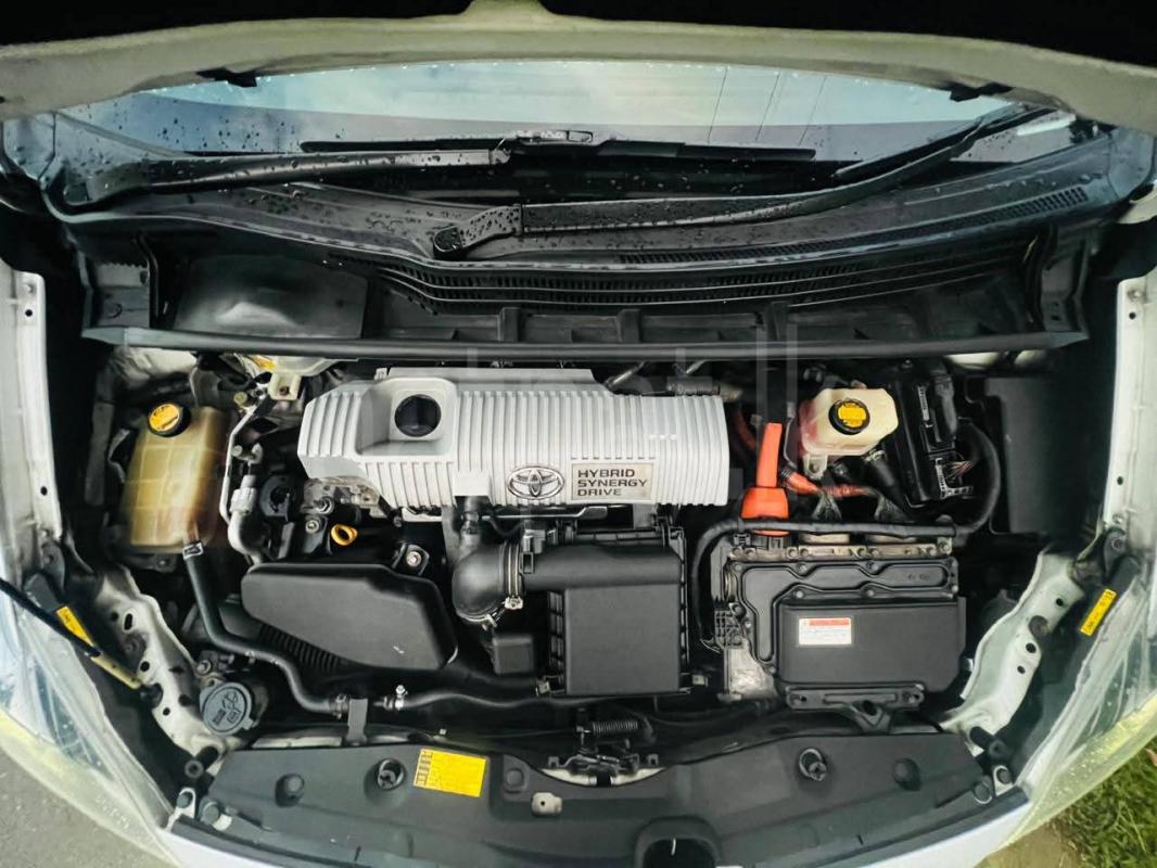 Toyota PRIUS G GRADE 2014 - Used Car sale in Sri Lanka - patpat.lk
