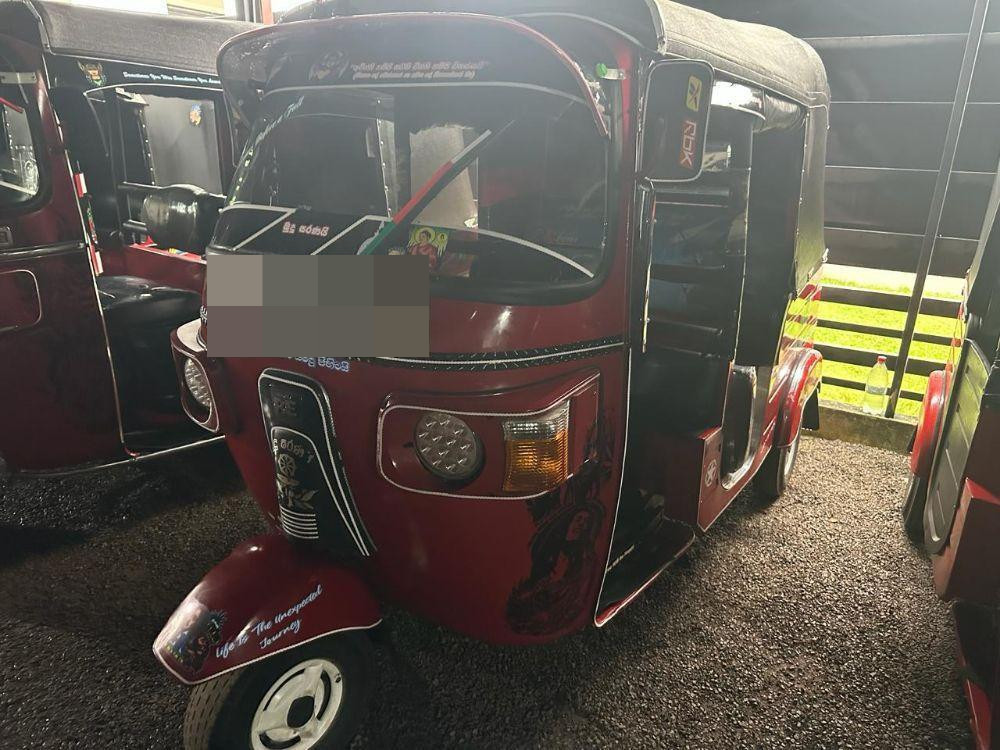 Bajaj 4 stroke 2013 - பயன்படுத்தப்பட்டது முச்சக்கர வண்டி sale in Sri Lanka - patpat.lk