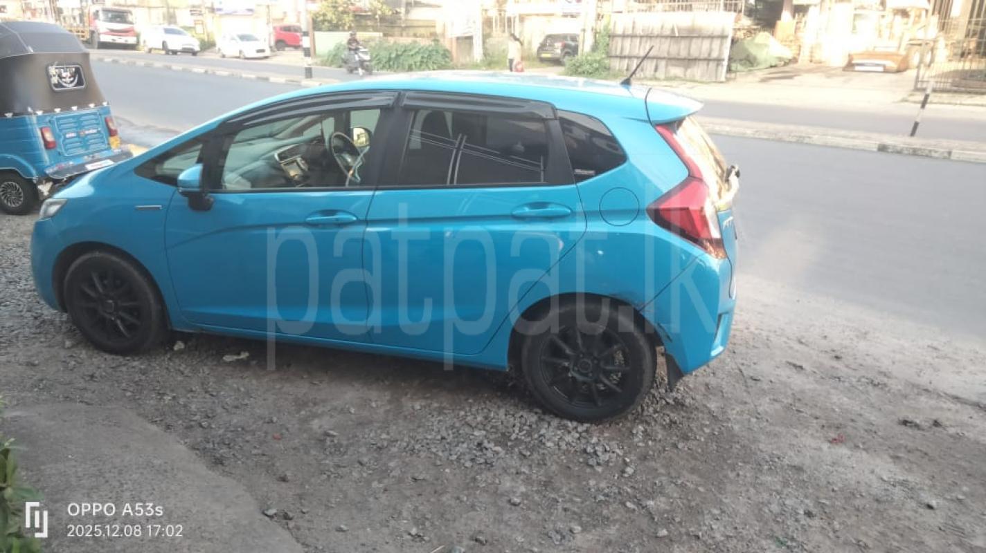 Advertisement image 3