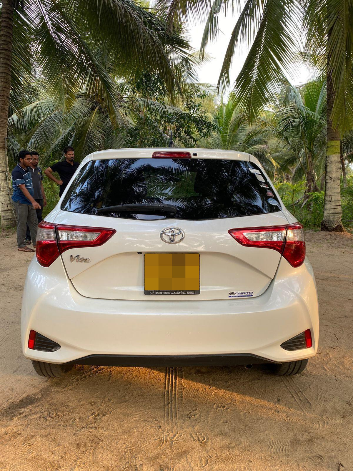 Toyota Vitz 2018 - பயன்படுத்தப்பட்டது கார் sale in Sri Lanka - patpat.lk