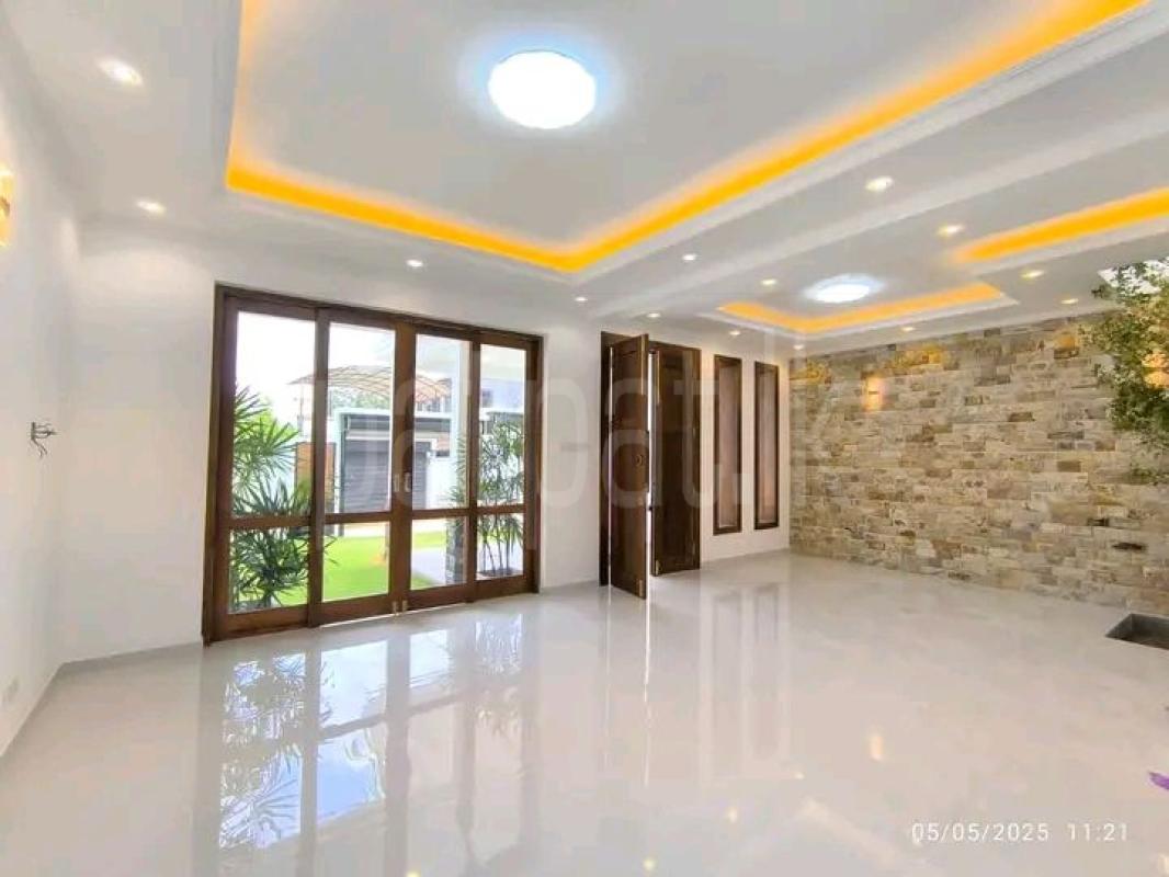 House for Sale in Athurugiriya