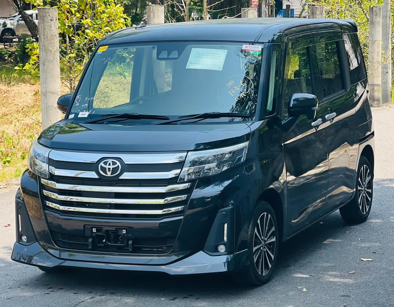 Toyota Roomy 2024 - අලුත් වෑන් රථය sale in Sri Lanka - patpat.lk