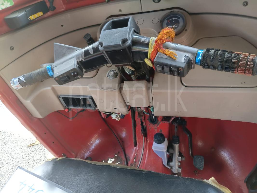 Bajaj 4 stroke 2016 - Used Three wheeler sale in Sri Lanka - patpat.lk