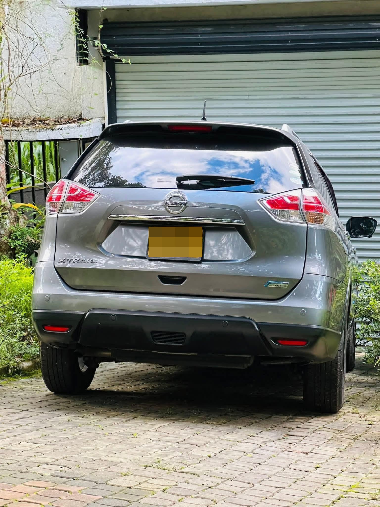 Nissan X Trail 2017 - Used SUV sale in Sri Lanka - patpat.lk