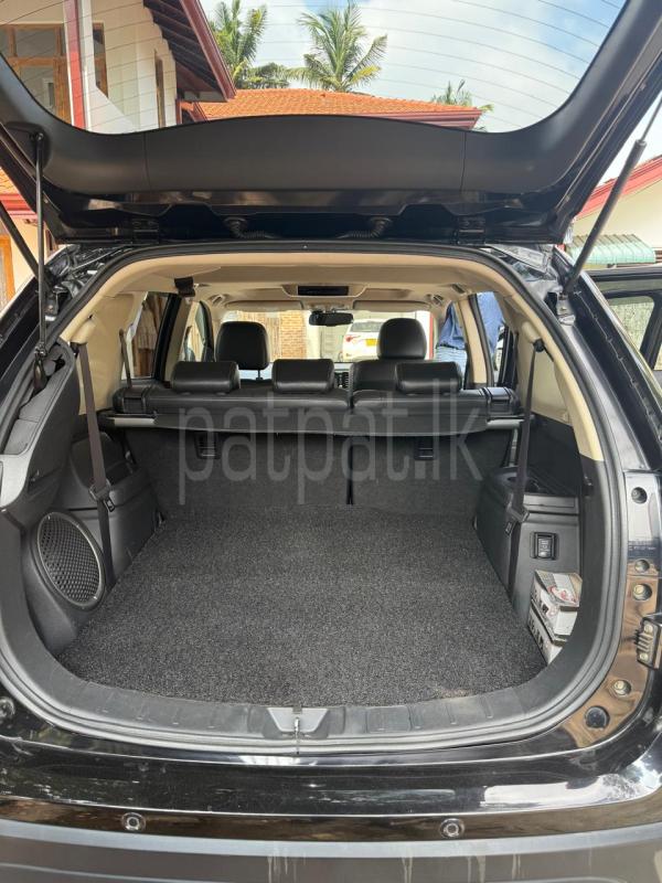 Mitsubishi Outlander 2017 - Used SUV sale in Sri Lanka - patpat.lk