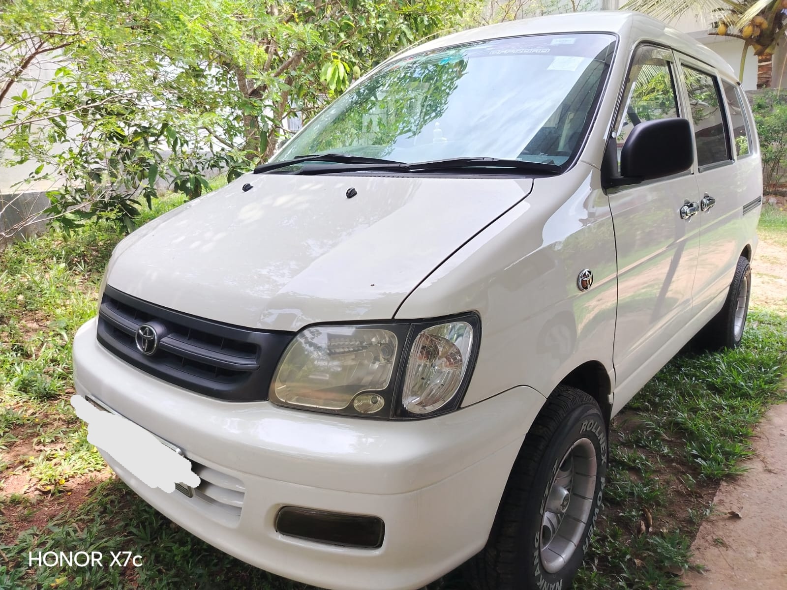 Toyota Noah 2002 - භාවිතා කරන ලද වෑන් රථය sale in Sri Lanka - patpat.lk