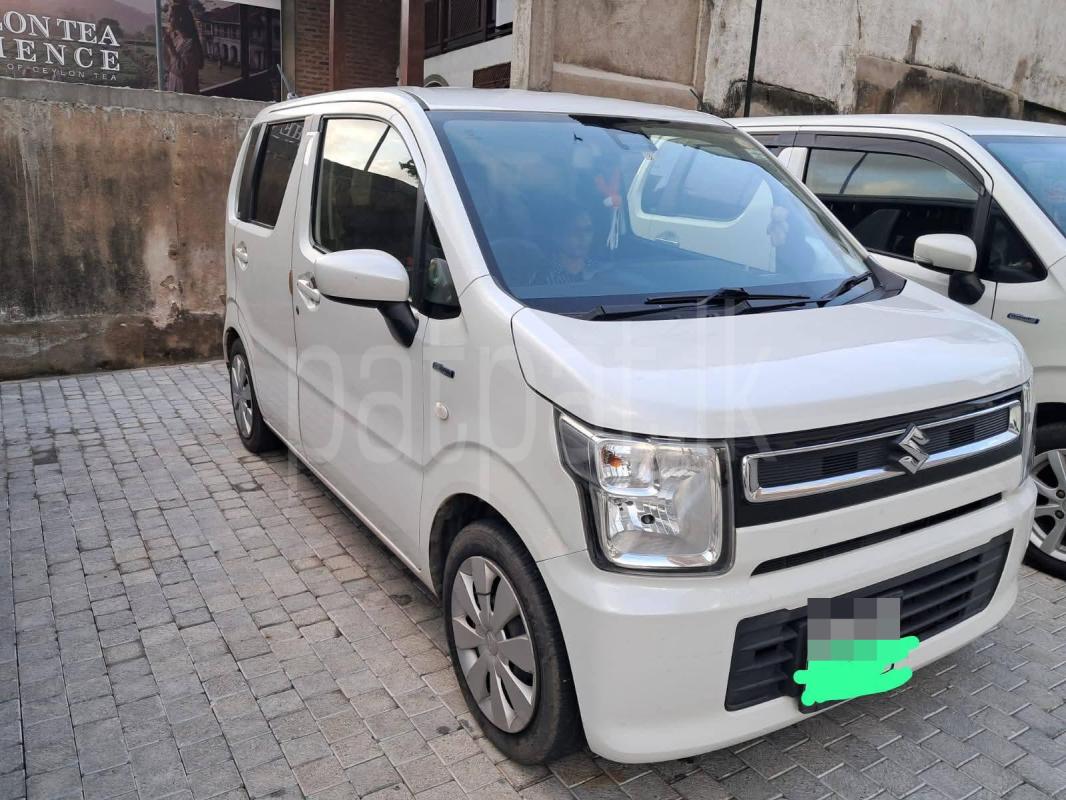 Suzuki Wagon R 2017 - பயன்படுத்தப்பட்டது கார் sale in Sri Lanka - patpat.lk