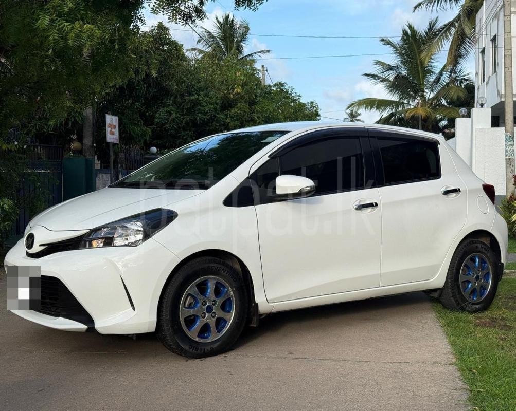 Toyota Vitz 2016 - பயன்படுத்தப்பட்டது கார் sale in Sri Lanka - patpat.lk