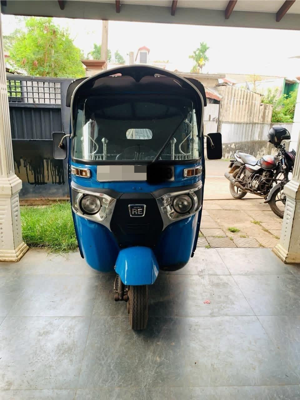 Bajaj Three Wheel 2016 ads-image-1