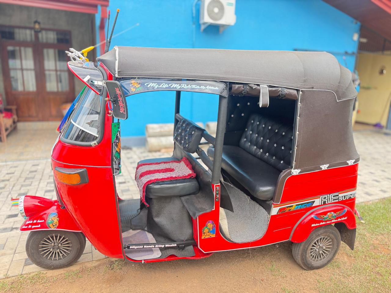 Bajaj Three Wheel 2006 - பயன்படுத்தப்பட்டது முச்சக்கர வண்டி sale in Sri Lanka - patpat.lk
