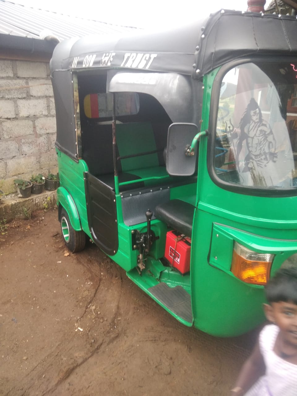 Bajaj Three Wheel 2012 - භාවිතා කරන ලද ත්‍රිරෝද රථය sale in Sri Lanka - patpat.lk