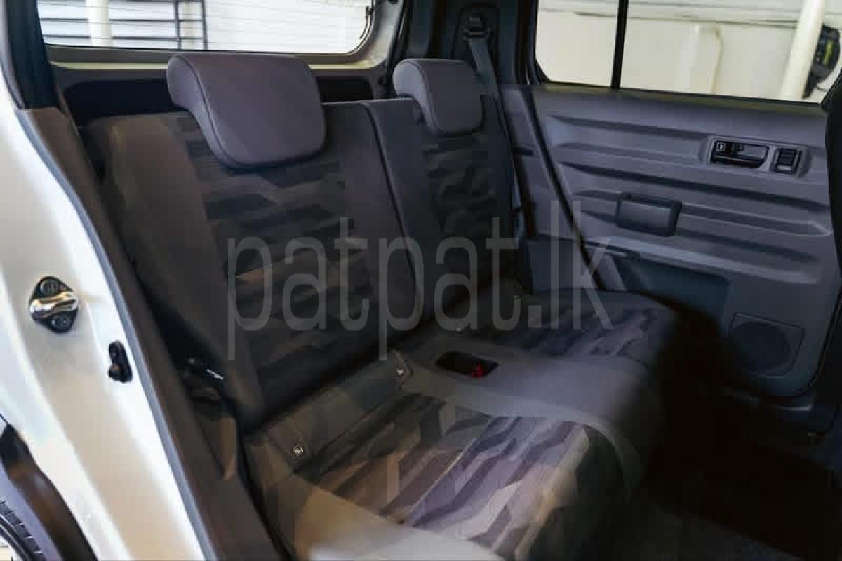 Advertisement image 6