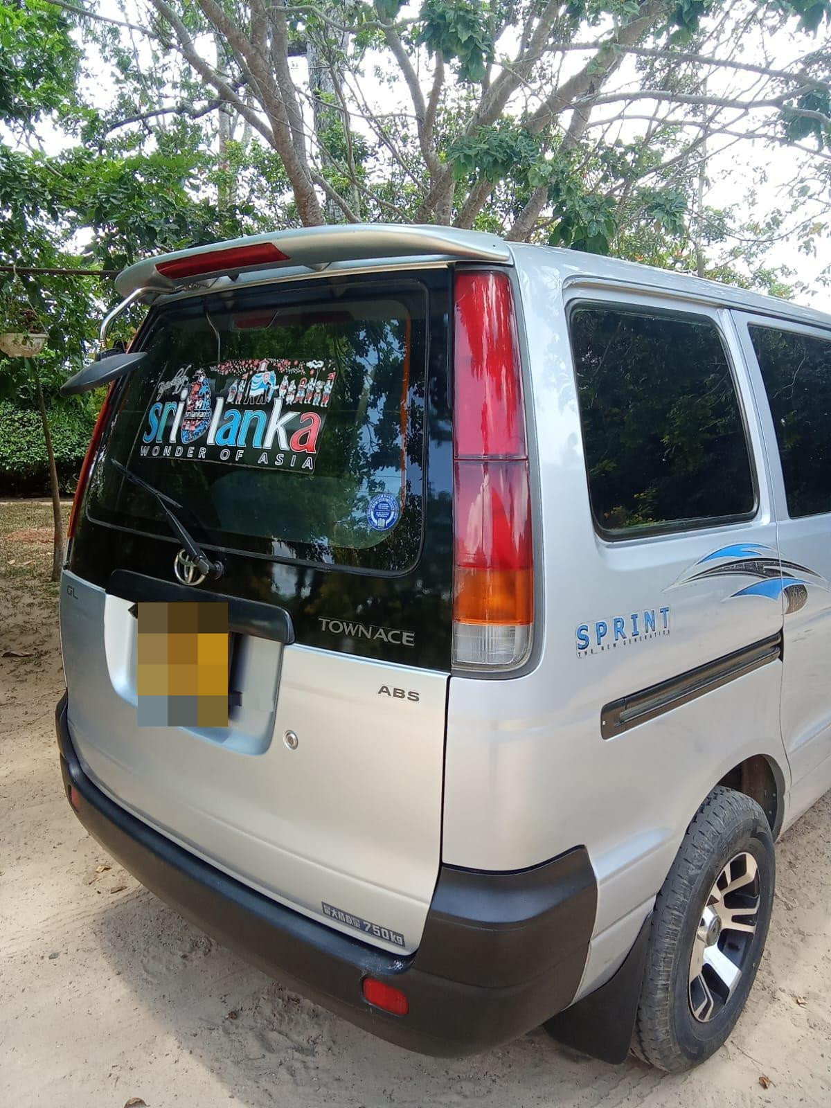 Toyota Noah 2008 - භාවිතා කරන ලද වෑන් රථය sale in Sri Lanka - patpat.lk