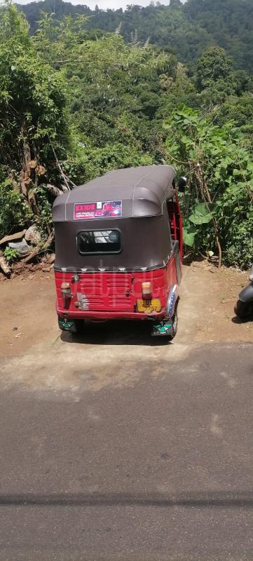 Bajaj Three Wheel 2006 - பயன்படுத்தப்பட்டது முச்சக்கர வண்டி sale in Sri Lanka - patpat.lk
