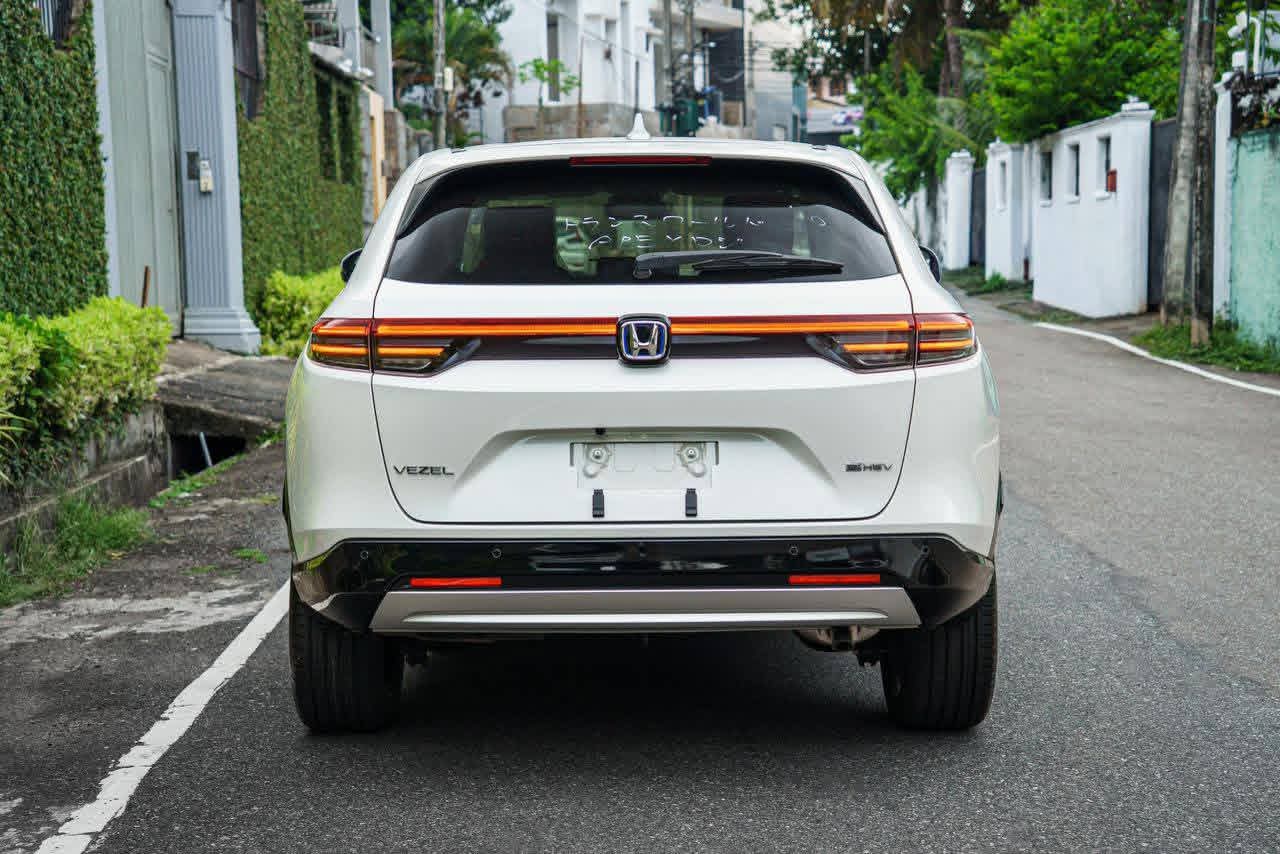 Honda Vezel 2025 - අලුත් SUV රථය sale in Sri Lanka - patpat.lk