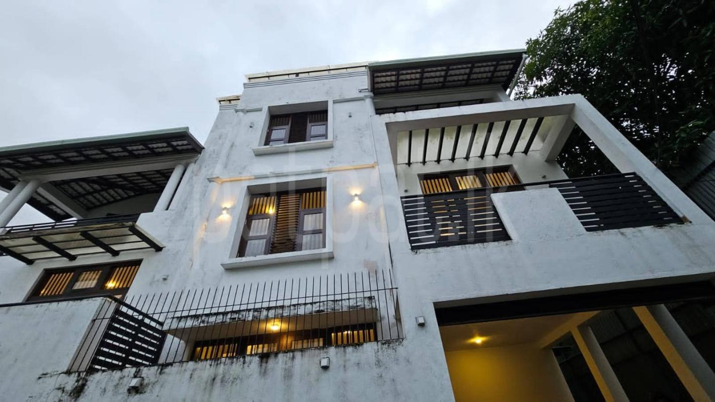 House for Sale in Kottawa ads-image-1