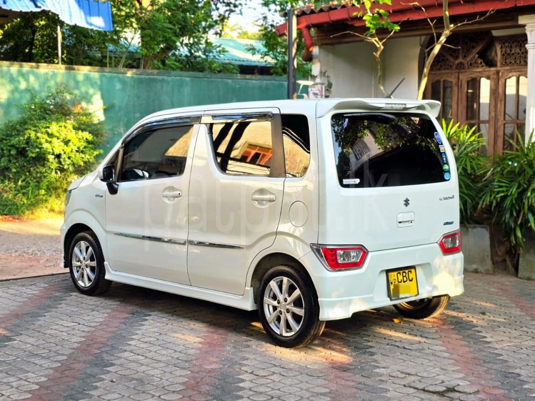 Advertisement image 6