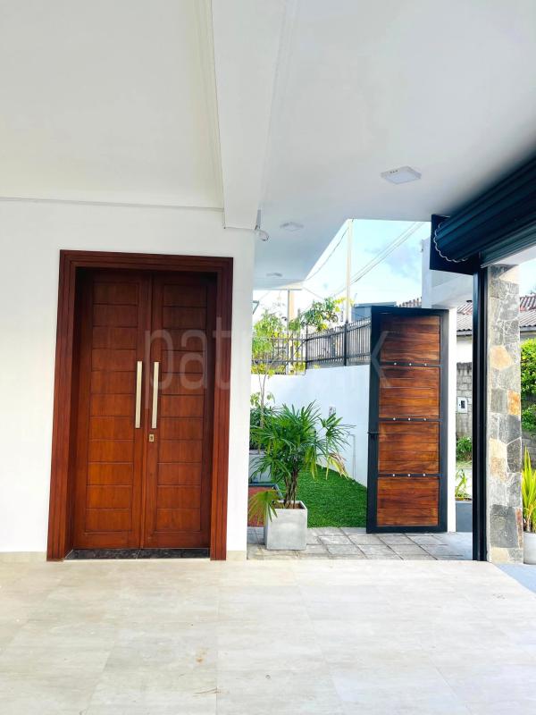 House for Sale in Athurugiriya