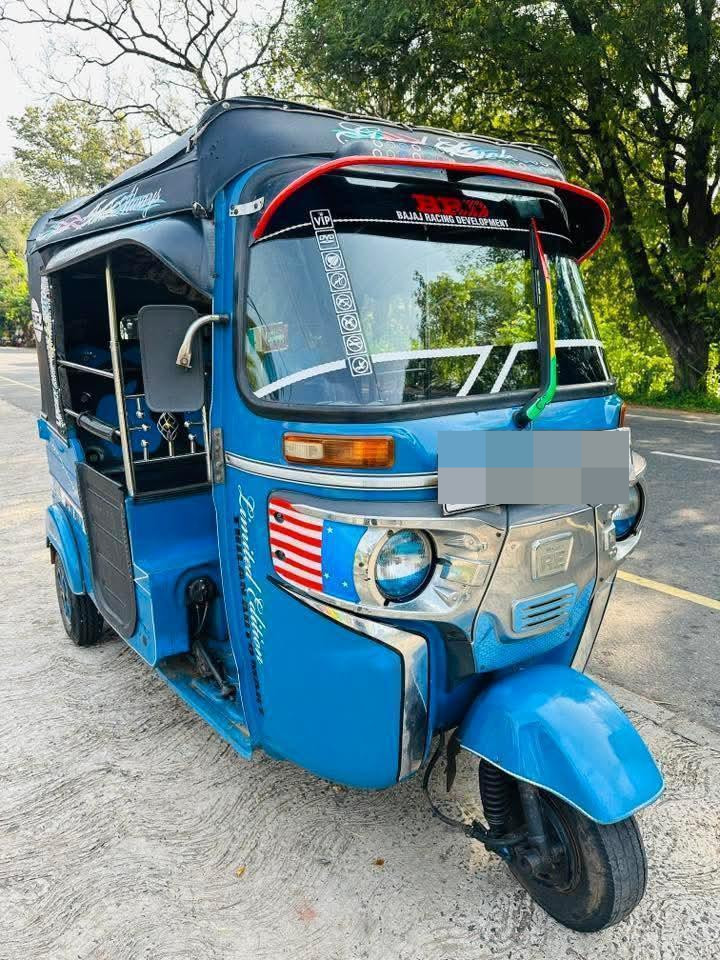 Bajaj Three Wheel 2014 - භාවිතා කරන ලද ත්‍රිරෝද රථය sale in Sri Lanka - patpat.lk