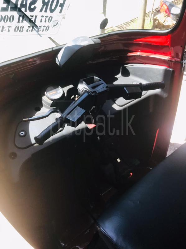 Bajaj Three Wheel 2012 - பயன்படுத்தப்பட்டது முச்சக்கர வண்டி sale in Sri Lanka - patpat.lk