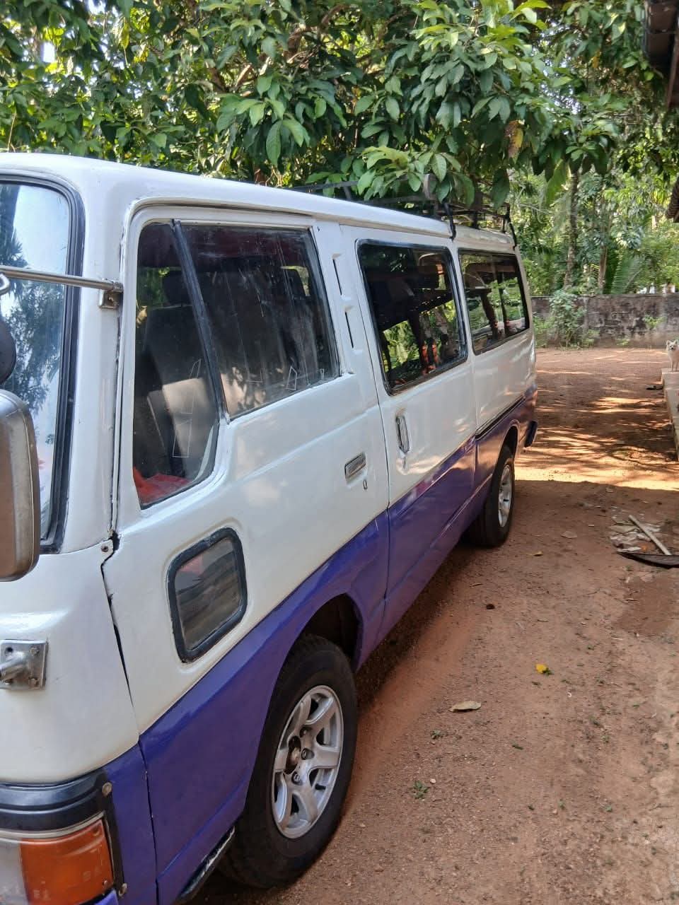 Nissan Caravan 1987 - பயன்படுத்தப்பட்டது வேன் sale in Sri Lanka - patpat.lk