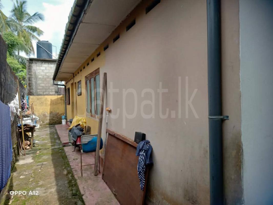 House for Sale in Athurugiriya