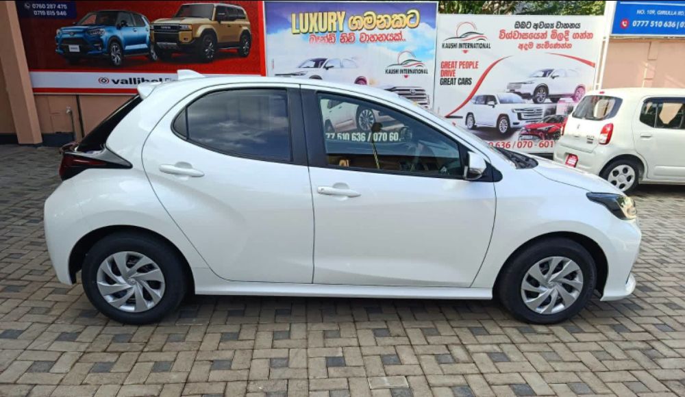 Toyota Vitz 2018 - Used Car sale in Sri Lanka - patpat.lk