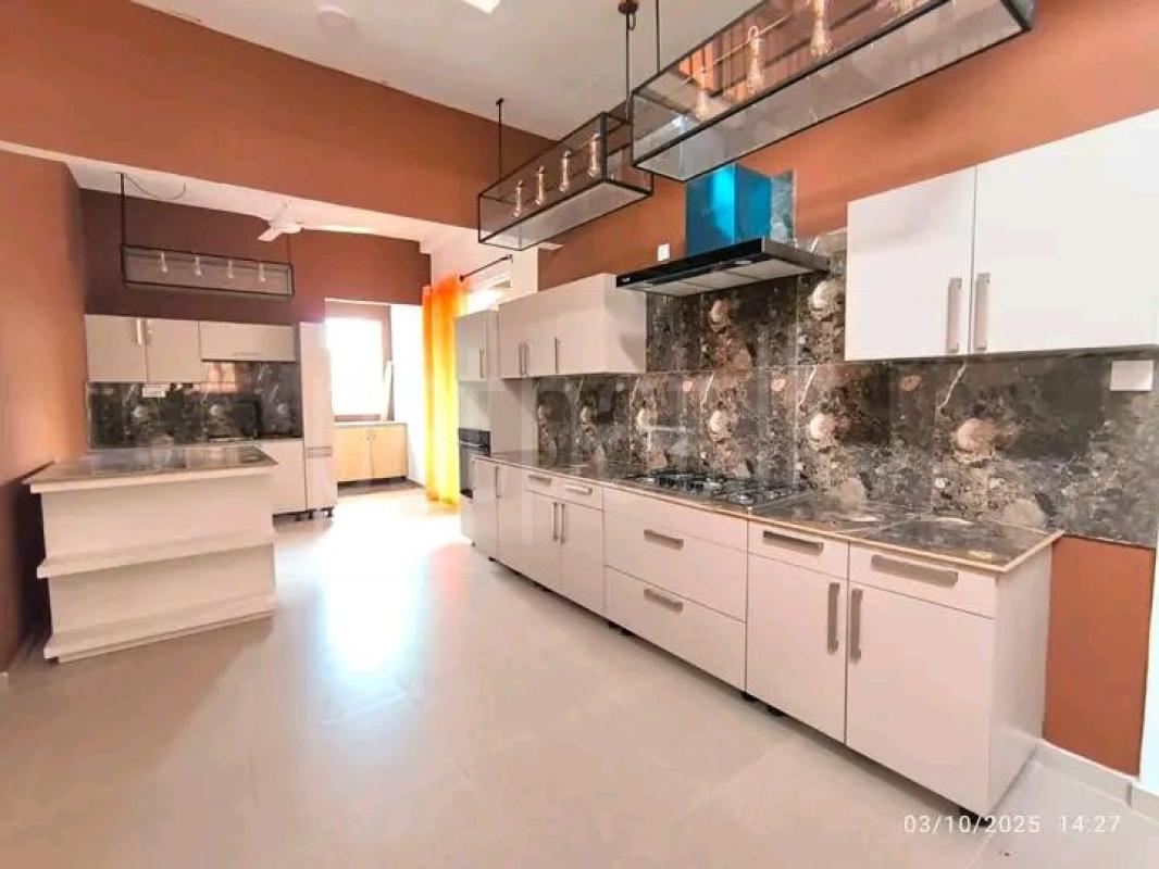 House for Sale in Athurugiriya