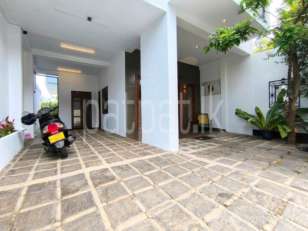 Advertisement image 6