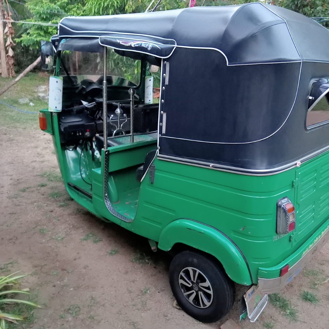 Bajaj Three Wheel 2012 - Used Three wheeler sale in Sri Lanka - patpat.lk